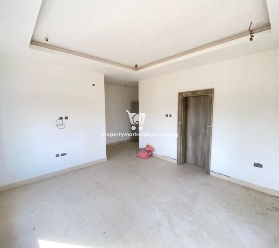 Luxurious 3 bed flat with a room boys quarters with good finishing