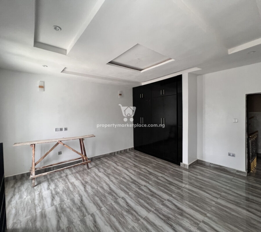 Tastefully finished 3 bedroom semi-detached duplex with Bq in a nice estate