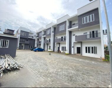 Luxurious 4 bedroom terrace duplex with Bq in a nice area
