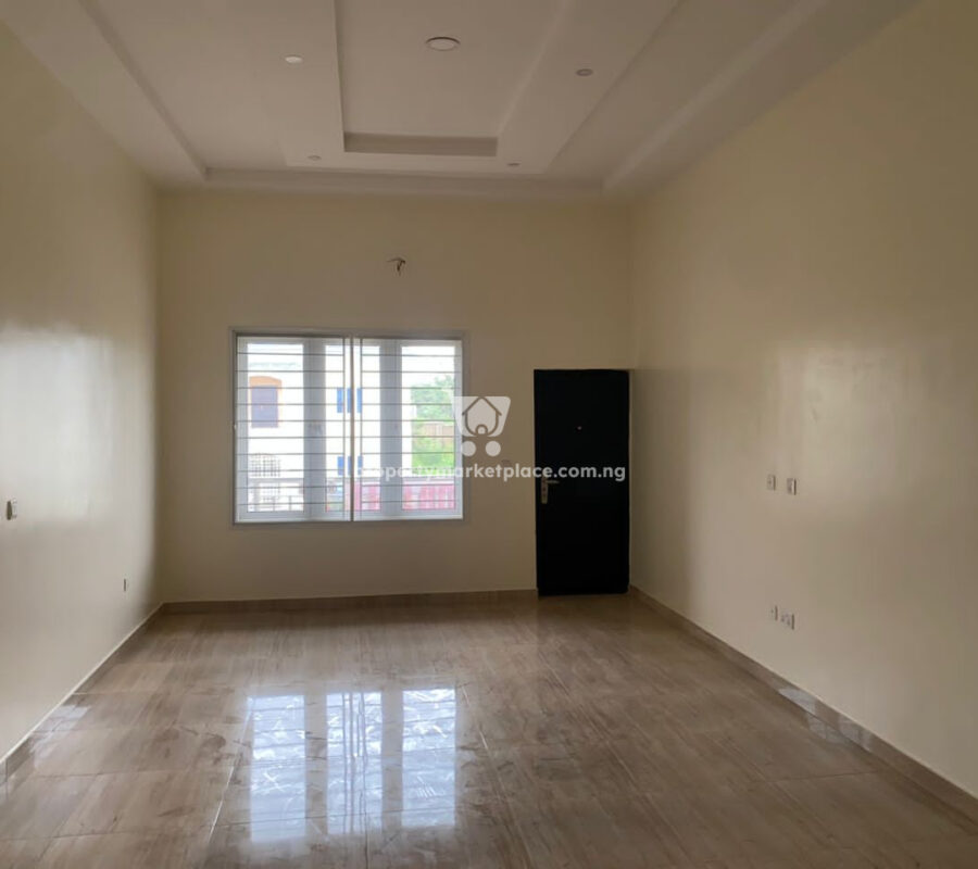 Tastefully finished 5 bedroom terrace duplex + Bq in a nice area