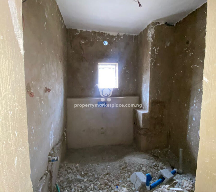 Luxurious 4 bedroom terrace duplex with Bq in a nice area