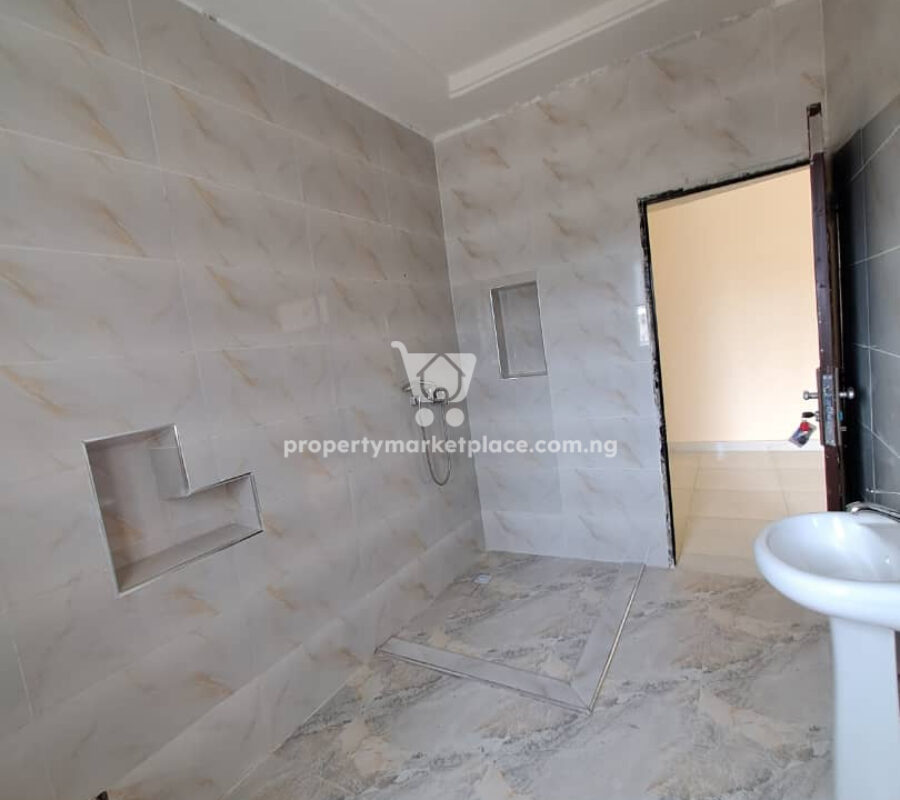 Luxurious 4 bedroom terrace duplex with modern finishing in a nice area