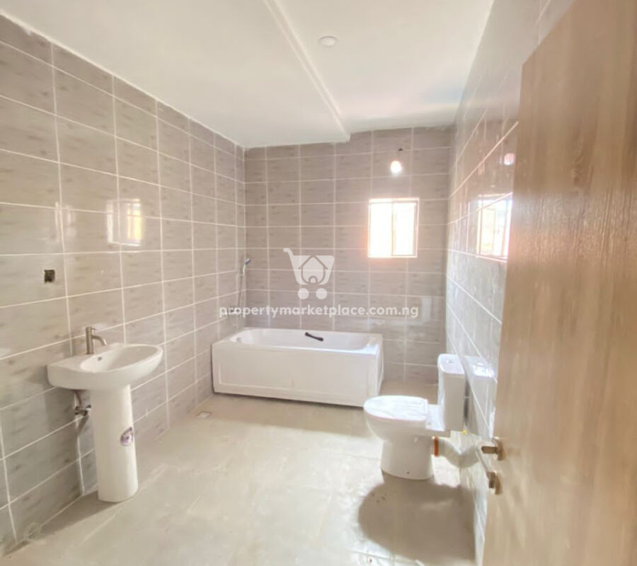 Luxurious 4 bedroom terrace duplex with Bq in a nice area