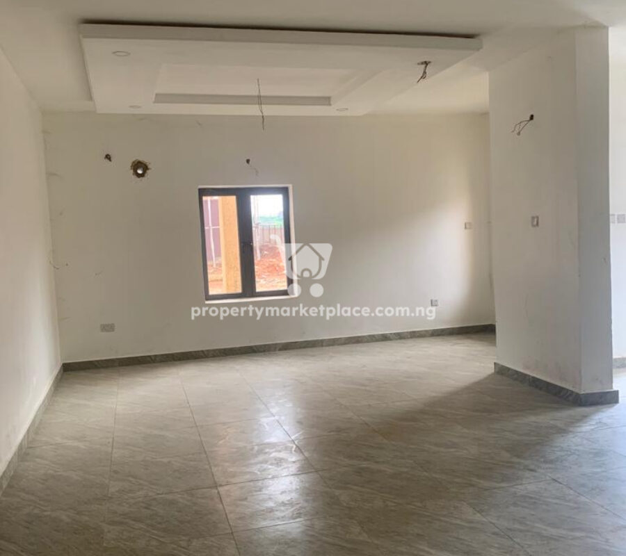 Newly built 4 bedroom terrace duplex in a nice area with tarred road