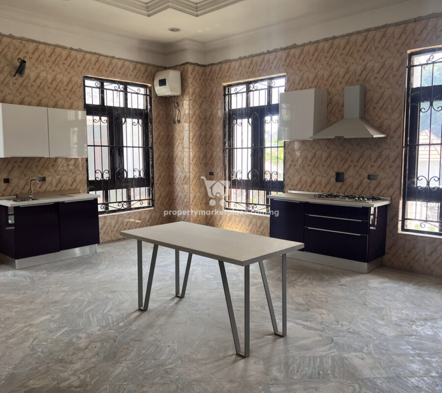 Newly built 2 units of 6 & 7 bedrooms detached duplexes in a classy area