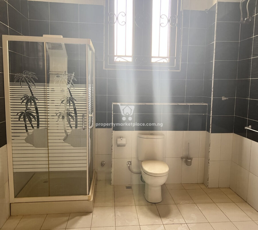 Newly built 2 units of 6 & 7 bedrooms detached duplexes in a classy area