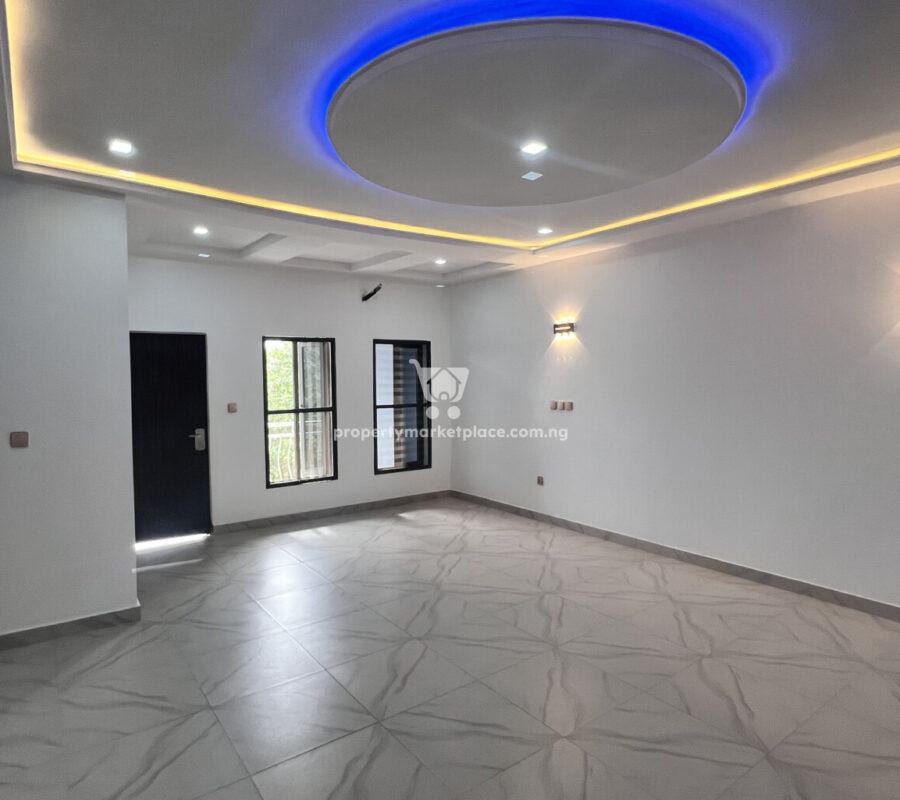 Exquisite 4 bedroom terrace duplex + Bq in a nice area with tarred roads