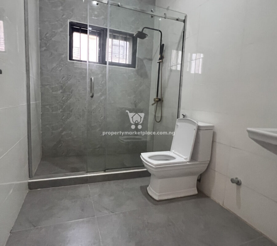 Exquisite 4 bedroom terrace duplex + Bq in a nice area with tarred roads