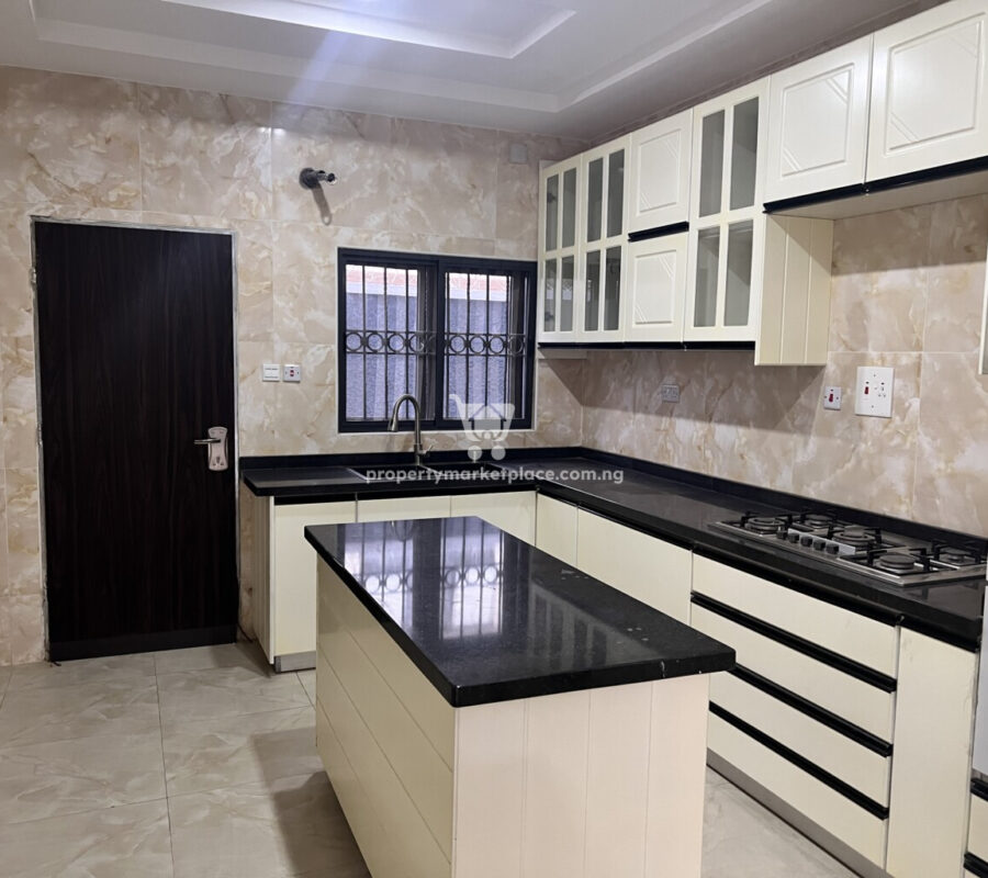 Exquisite 4 bedroom terrace duplex + Bq in a nice area with tarred roads