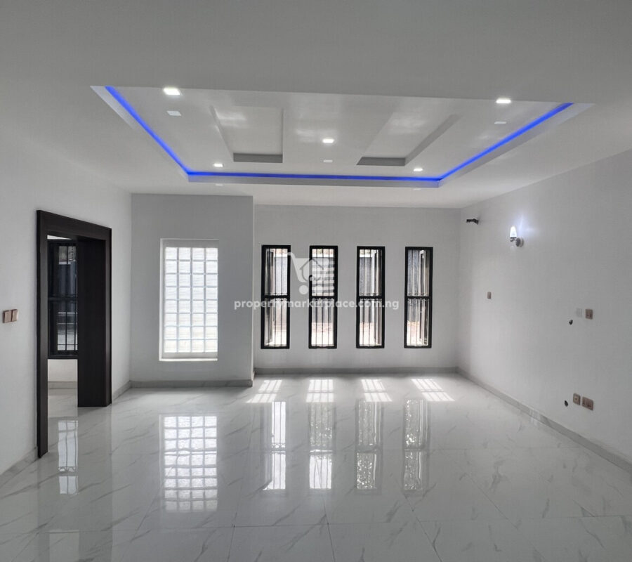 Exquisite 4 bedroom terrace duplex + Bq in a nice area with tarred roads