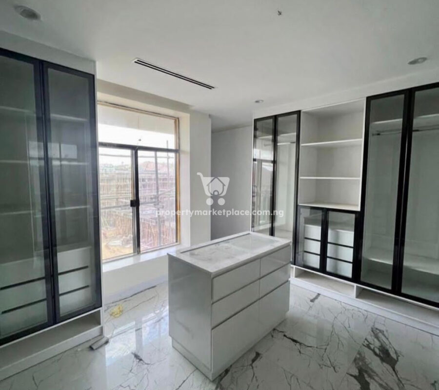 Contemporary 6 bedroom detached duplex & Bq with elevator, swimming pool, etc