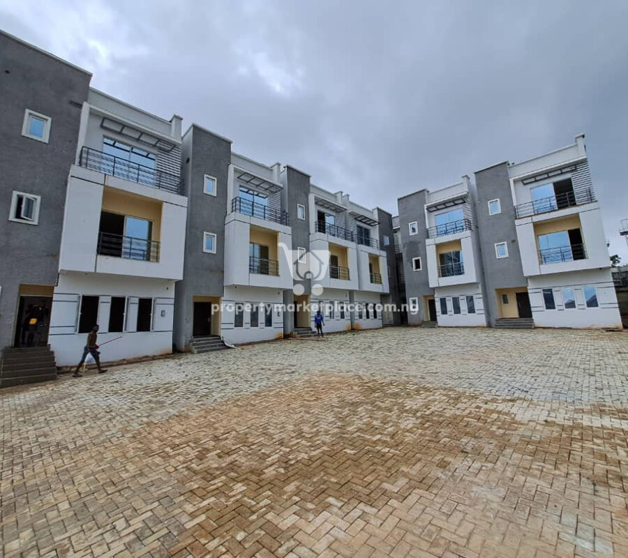 Luxurious 4 bedroom terrace duplex with modern finishing in a nice area