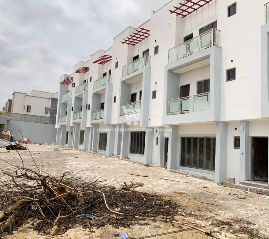 Luxurious 4 bedroom terrace duplex with Bq in a nice area