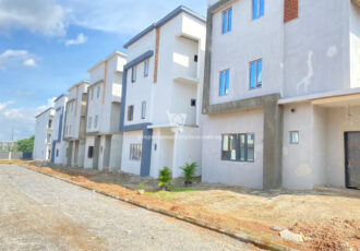 Massive 4 bedroom detached duplex with Bq in a nice area with tarred roads