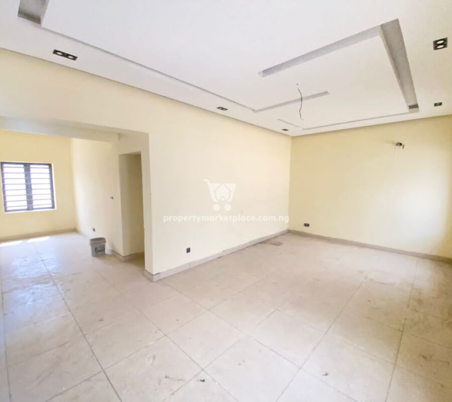 6 units of tastefully finished 3 bedroom flats