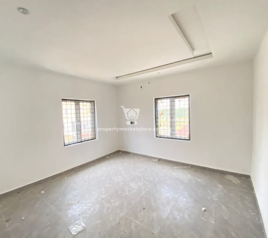 Nicely built 2 bedroom flat
