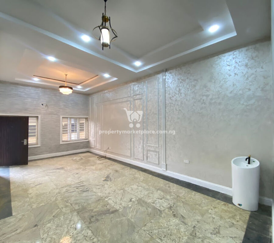 Classy 4 bedroom terrace duplex with Bq in an estate