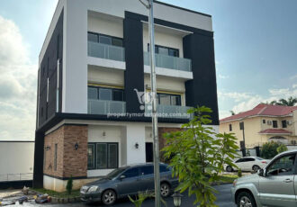 Smart 5 bedroom detached duplex with 1 room Bq