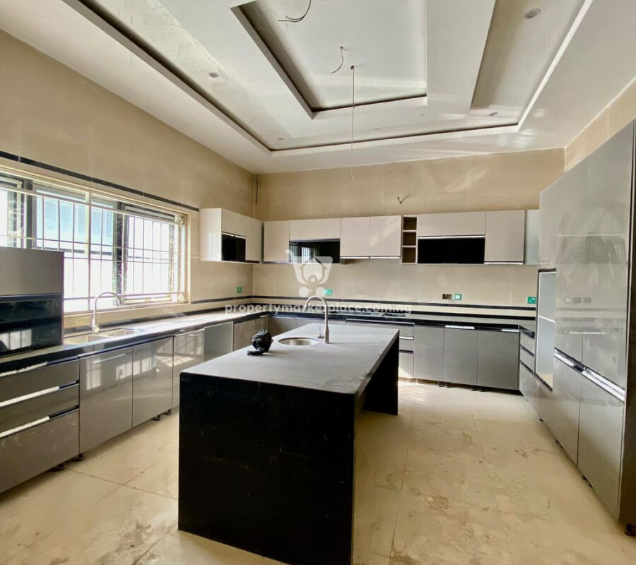 Smart 4 bedroom terrace duplex with a 1 room boys quarters
