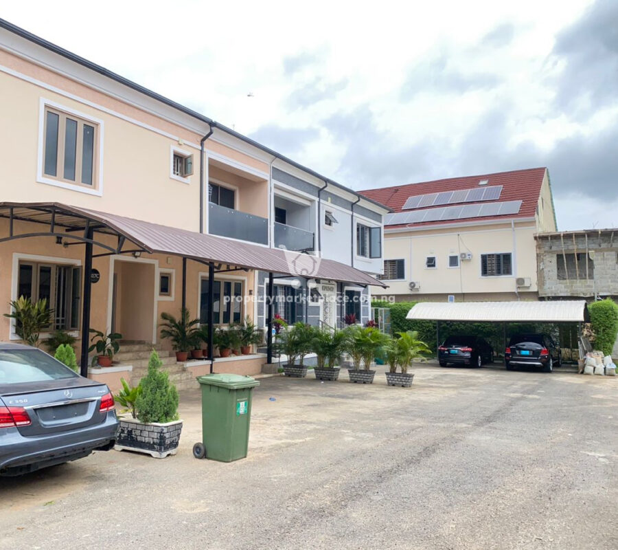 Luxury 4 bedroom terrace duplex with a room Bq
