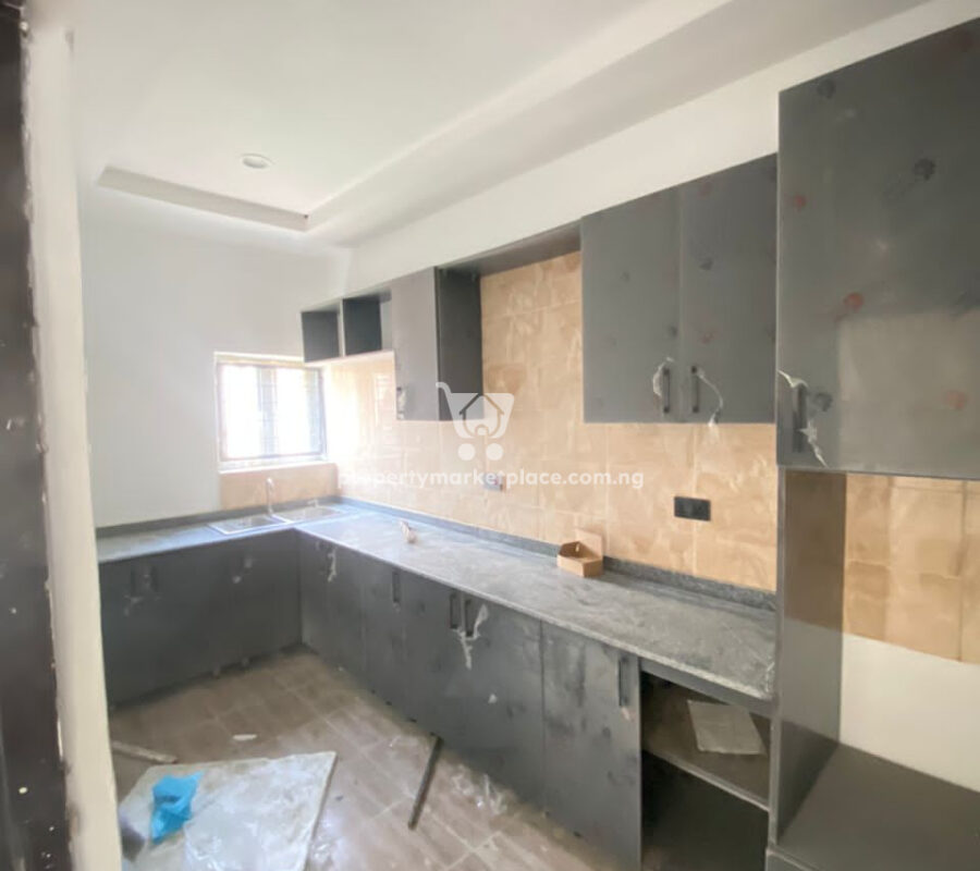 Nicely built 2 bedroom flat
