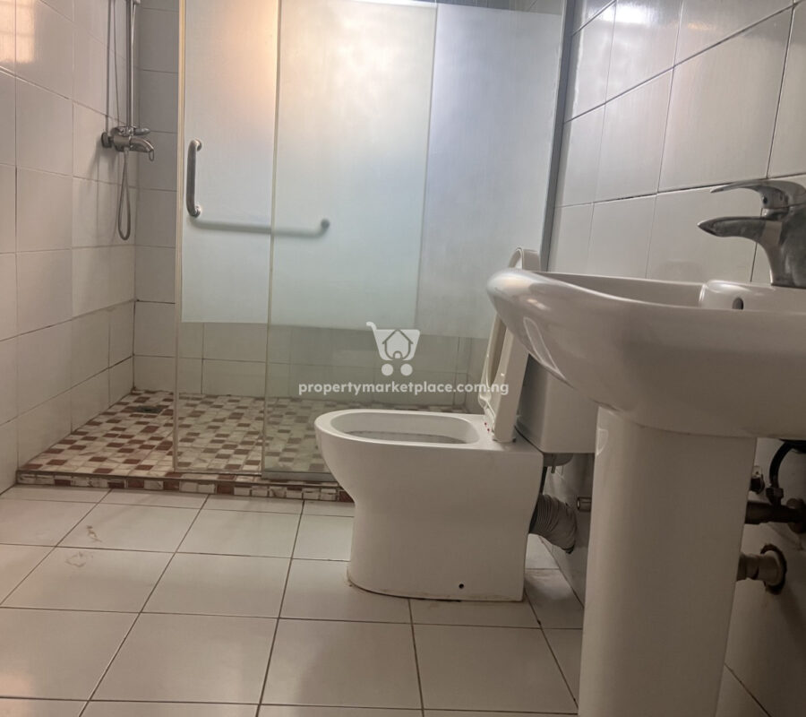 4 bedroom terrace duplex with a room boys quarters