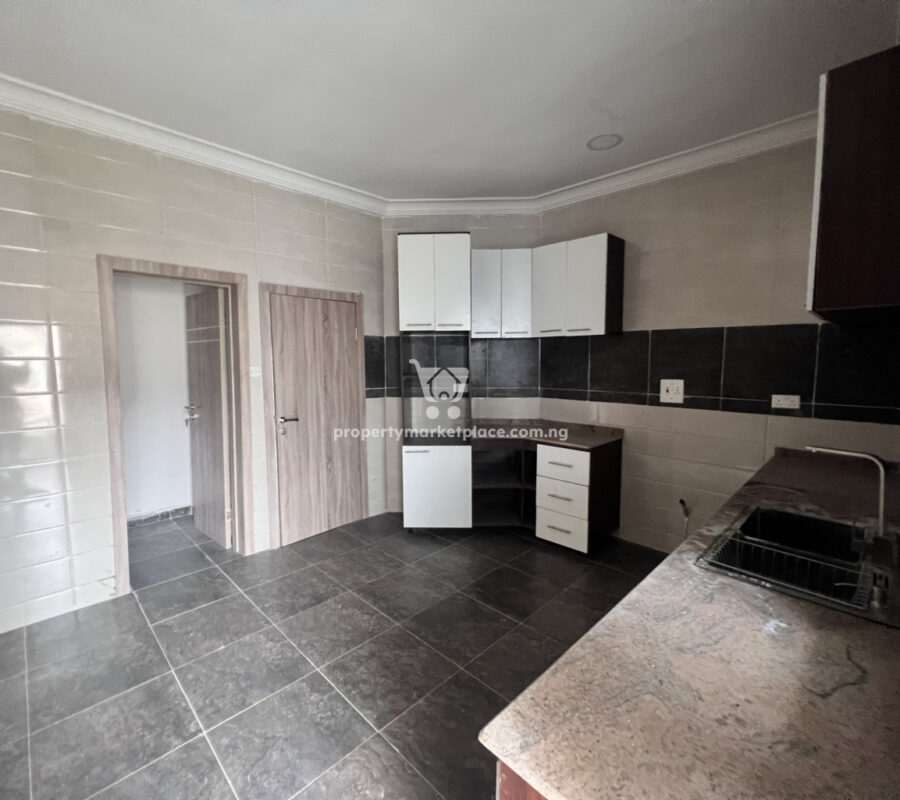Luxurious 3 bedroom flat with Bq