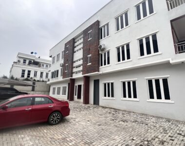 Luxurious 3 bedroom flat with Bq