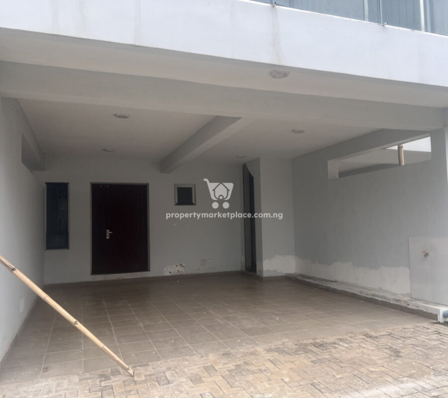 4 bedroom terrace duplex with a room boys quarters and open rooftop