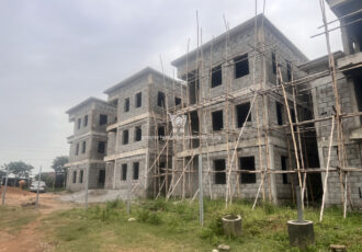5 bedroom terrace duplex with a room Bq