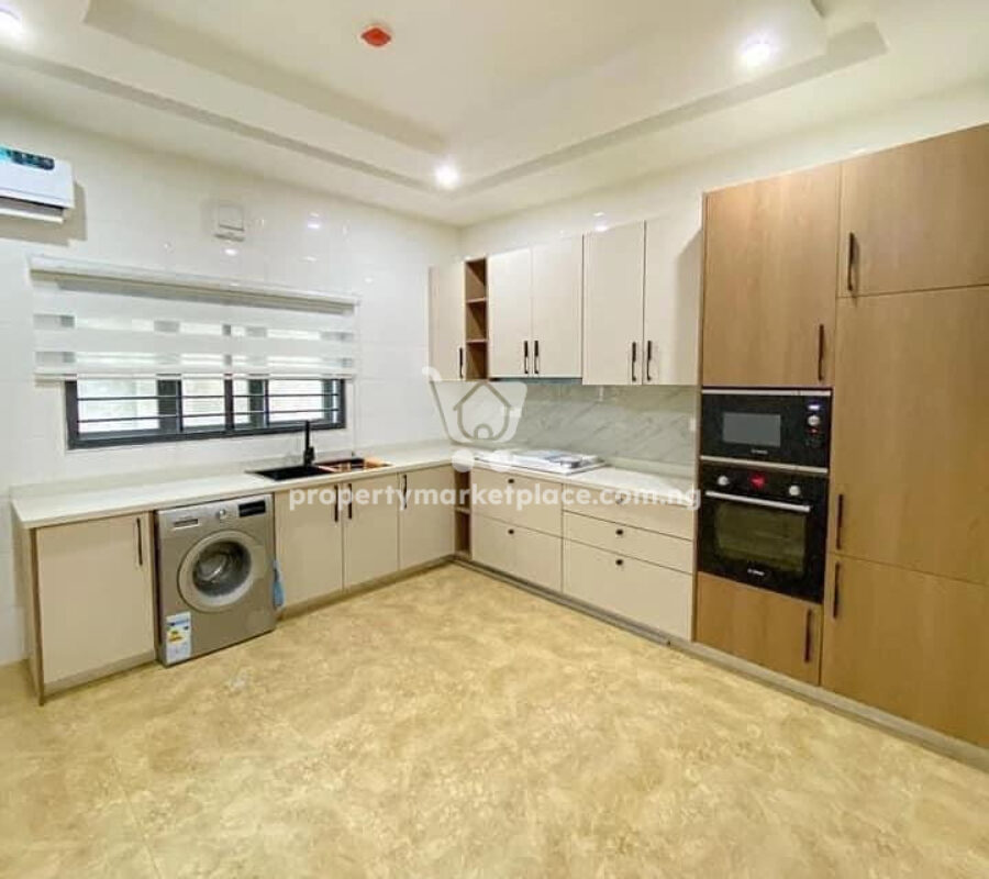 Exotic 4 bedroom terrace duplex with Bq