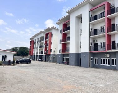 Luxurious 4 bedroom terrace duplex with a room Bq