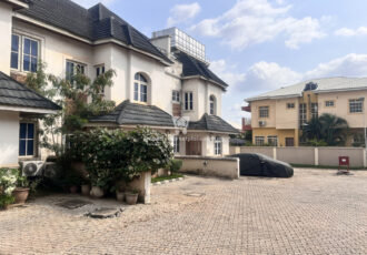 Nice 4 bedroom terrace duplex with a room Bq
