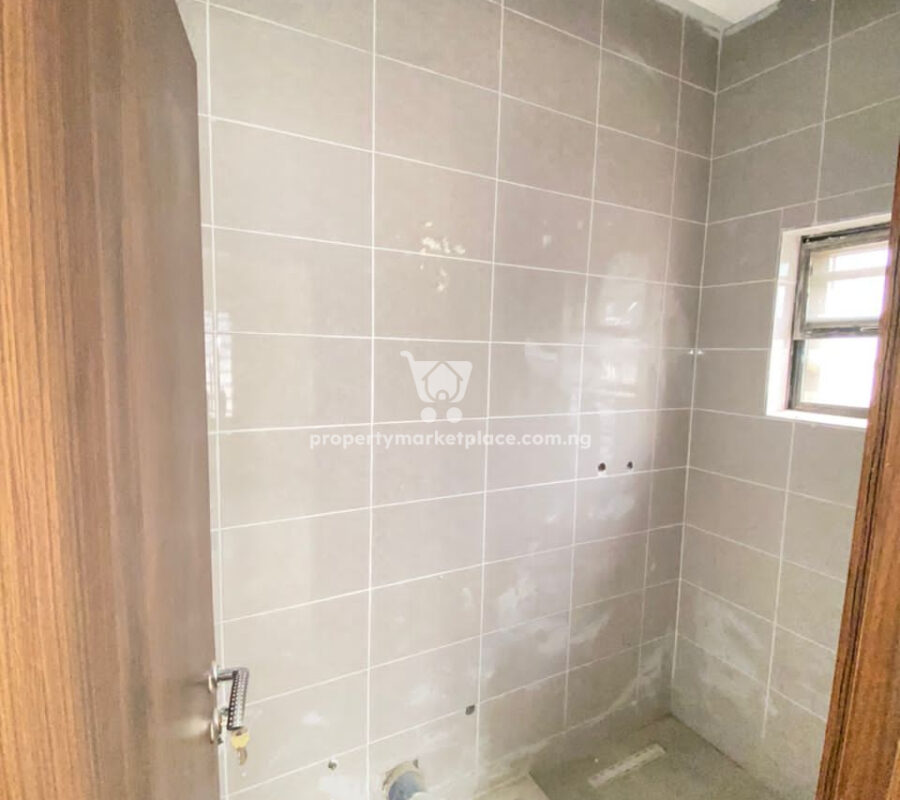 6 units of tastefully finished 3 bedroom flats