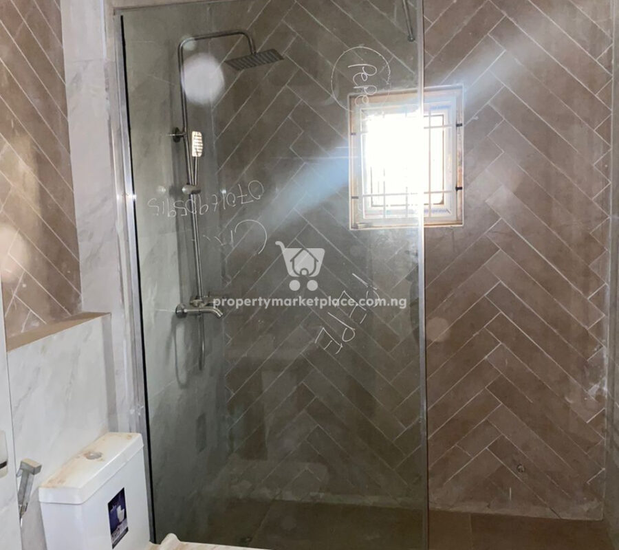 Luxurious 3 bedroom flat
