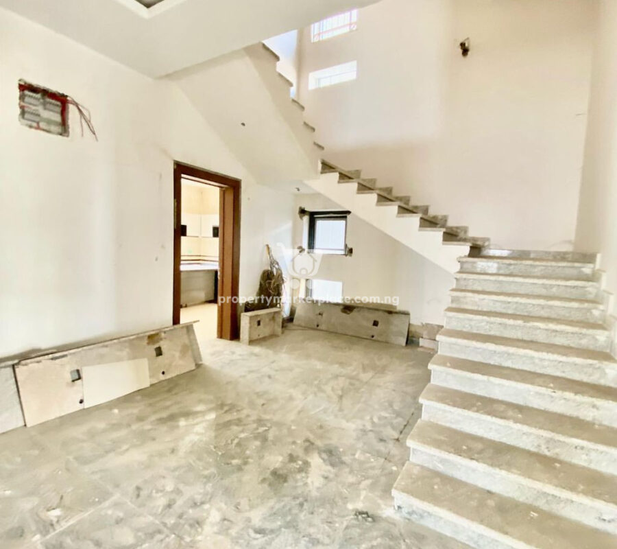 Smart 4 bedroom terrace duplex with a 1 room boys quarters