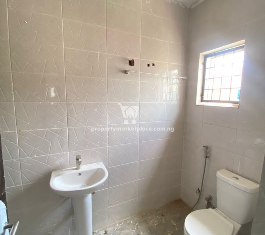 Nicely built 2 bedroom flat