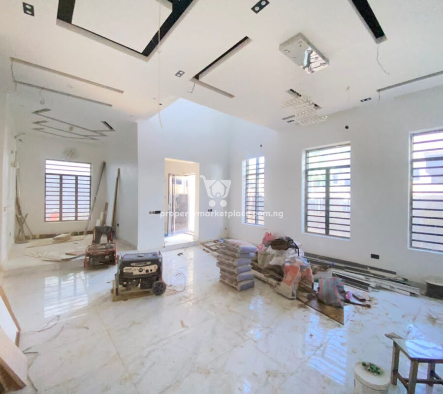 Automated 5 bedroom detached duplex with Bq