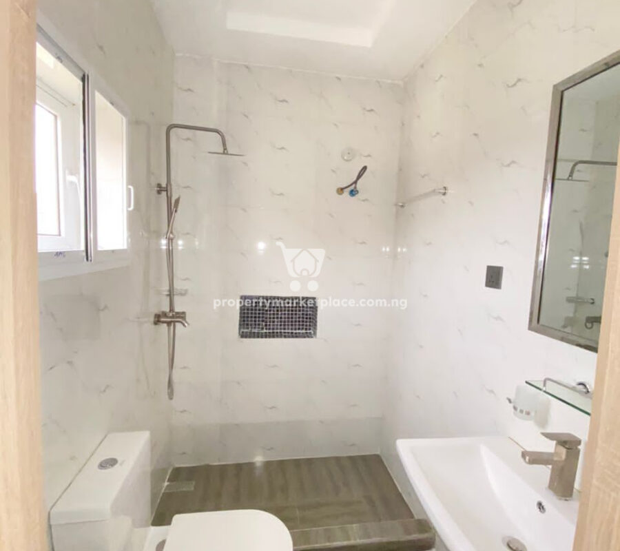 Tastefully 3 bedroom flat in a nice and serene area