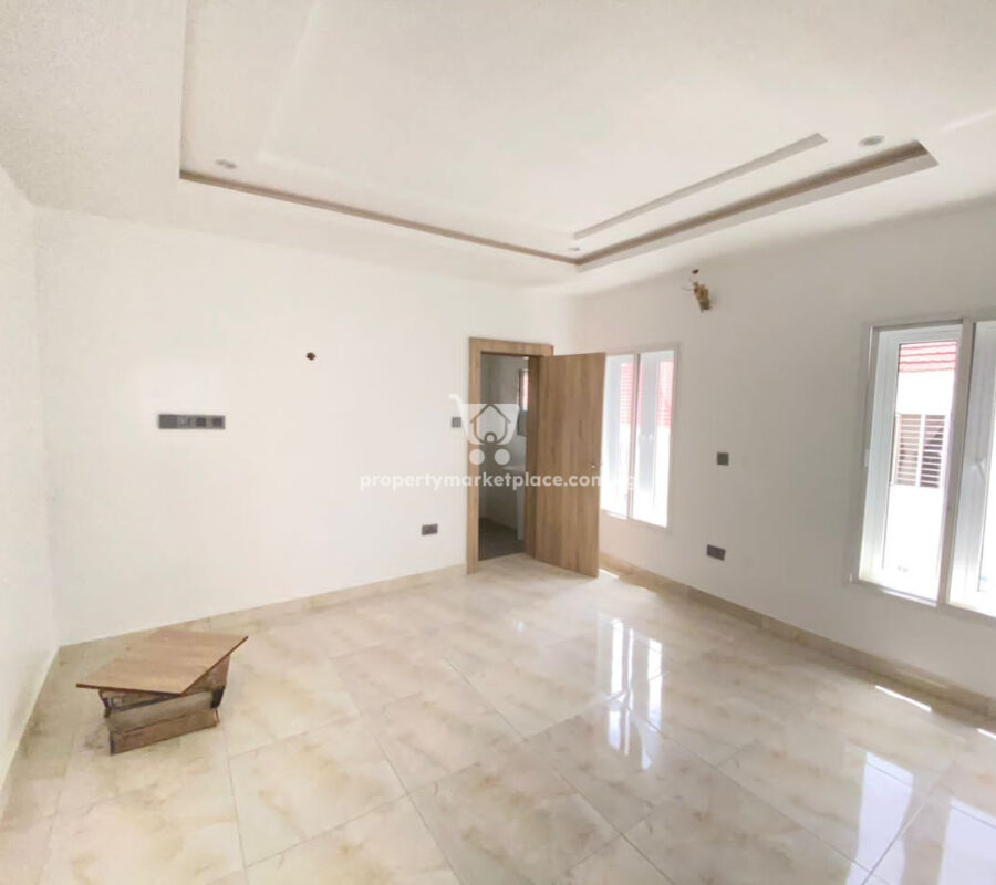 Tastefully 3 bedroom flat in a nice and serene area