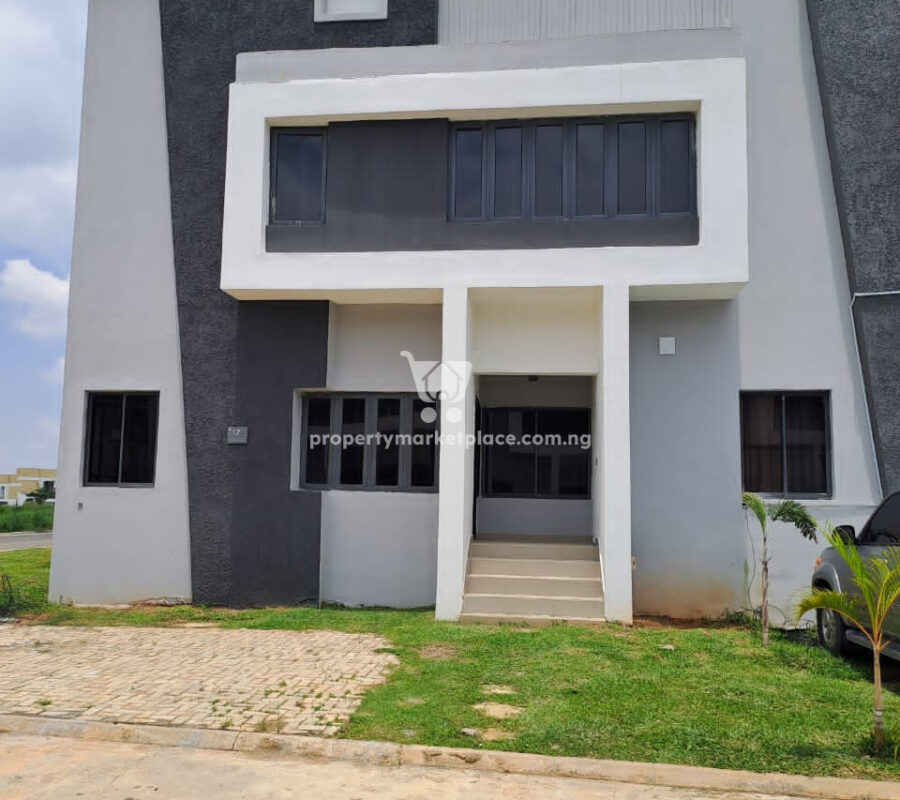 Luxurious 4 bedroom terrace duplex in a nice and secured estate