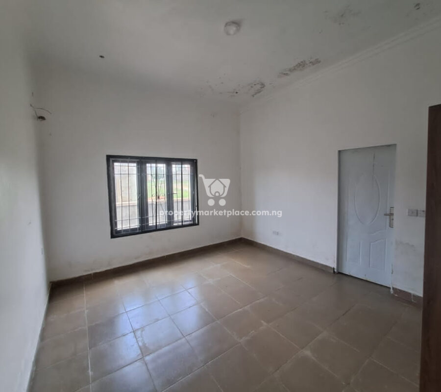 Luxurious 4 bedroom terrace duplex in a nice and secured estate