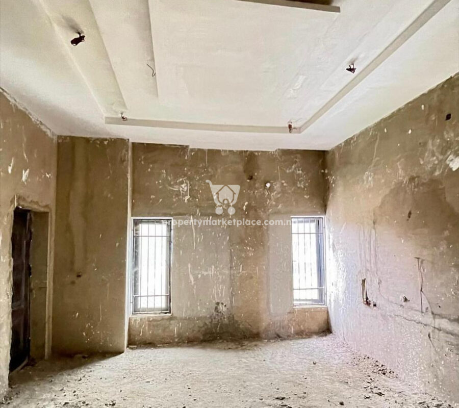 Luxurious 4 bedroom terrace duplex with a room Bq