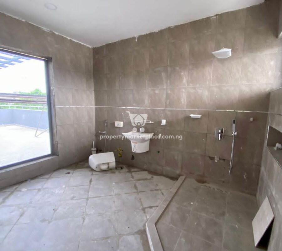 Fantastic 5 bedroom detached duplex with elevator, basement & Bq