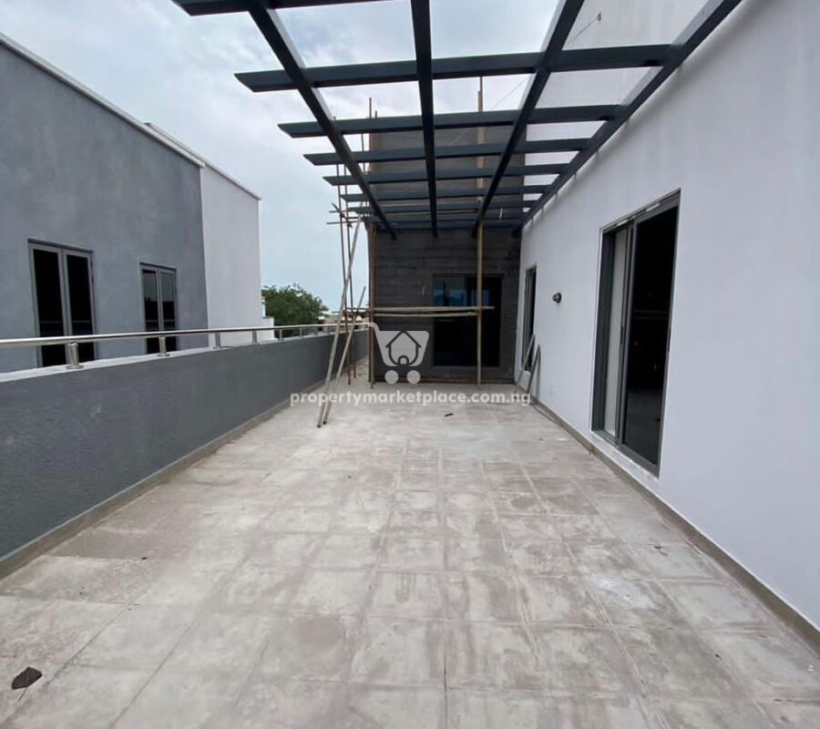 Fantastic 5 bedroom detached duplex with elevator, basement & Bq