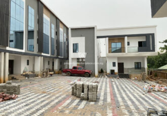 Luxurious 2 bedroom apartment with modern finishing