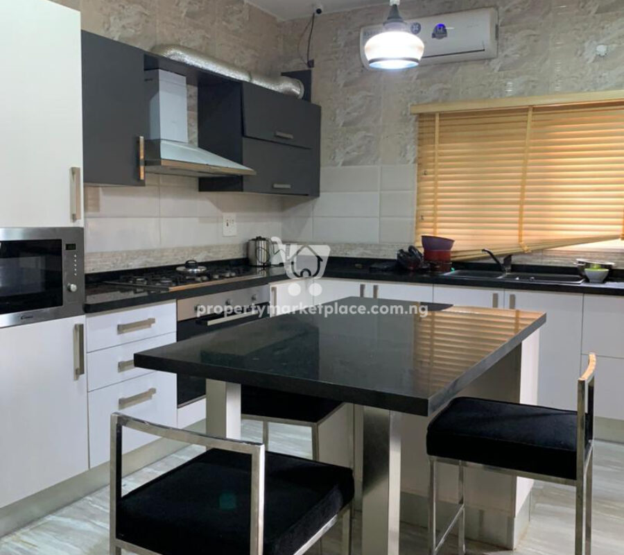 Nicely furnished 4 bedroom detached duplex with 1 bedroom guest chalet