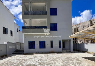 Exotic 6 bedroom detached duplex with 1 room Bq