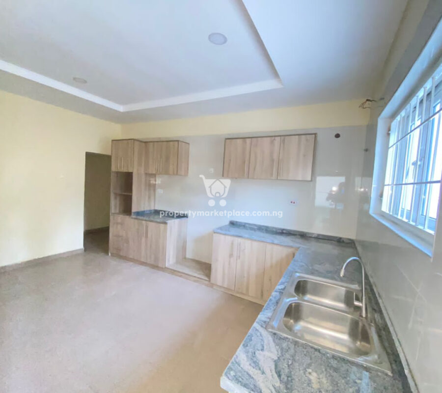 Tastefully finished 3 bedroom flat in a nice area