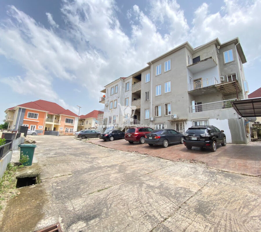 Tastefully 3 bedroom flat in a nice and serene area
